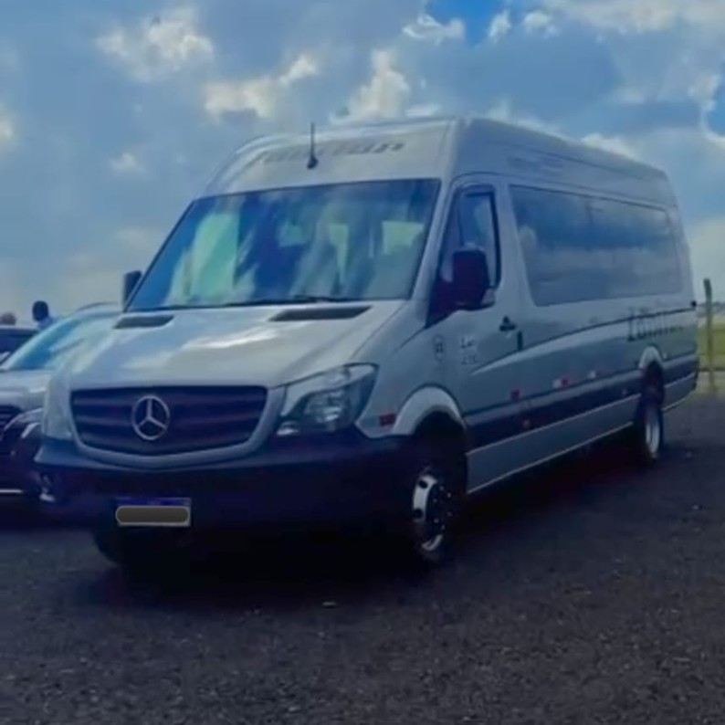 AJR Transporte Executivo - São Leopoldo - Porto Alegre RS (9).JPG